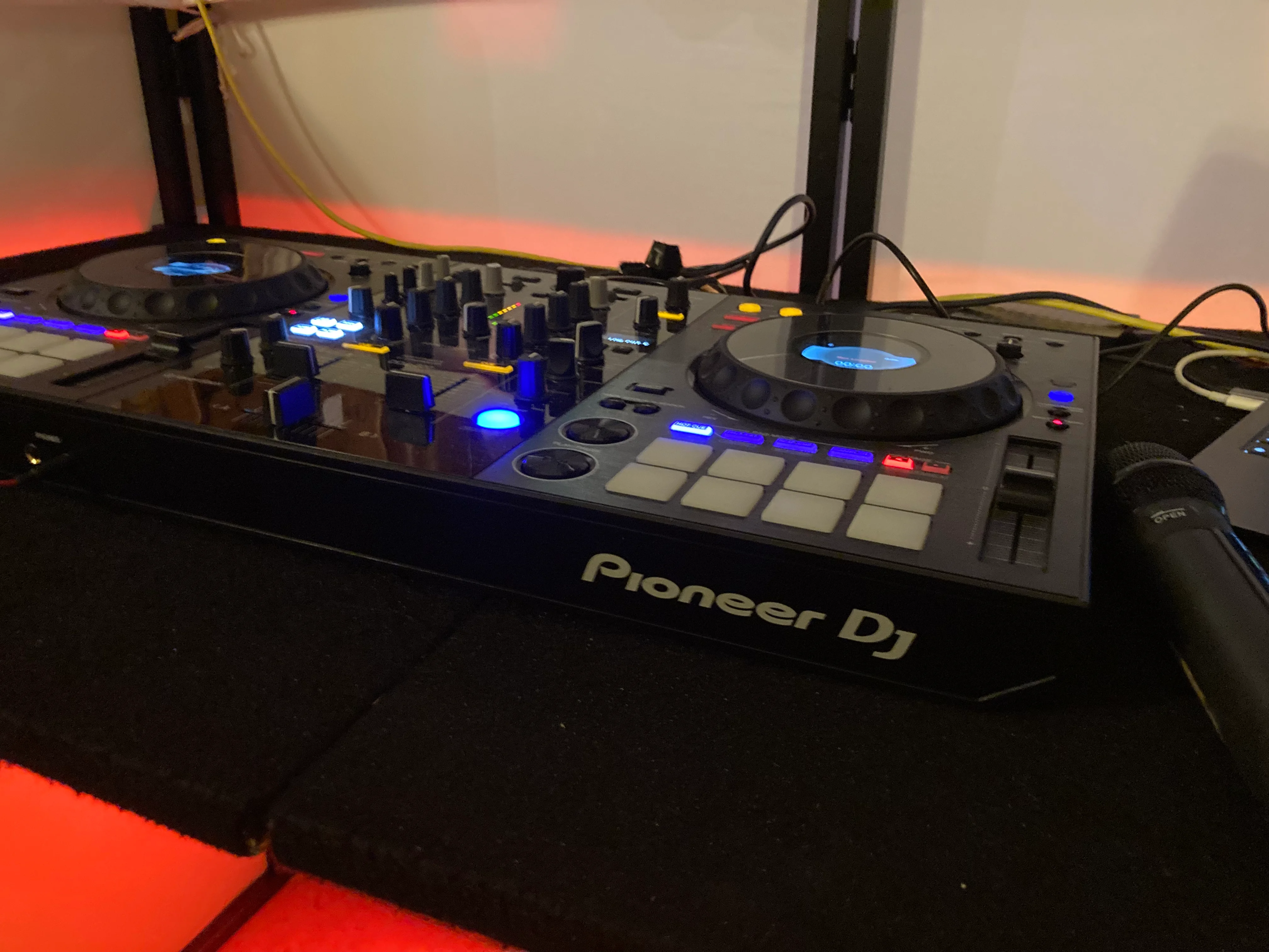 DJ André im Einsatz – Foto 8